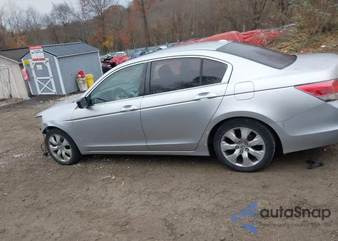 2009 Honda Accord 2.4 Ex-L z USA, uszkodzony, nr VIN JHMCP26879C017549